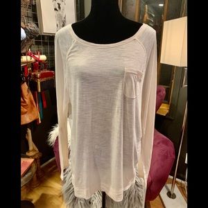 Express cream long sleeved pocket tee.